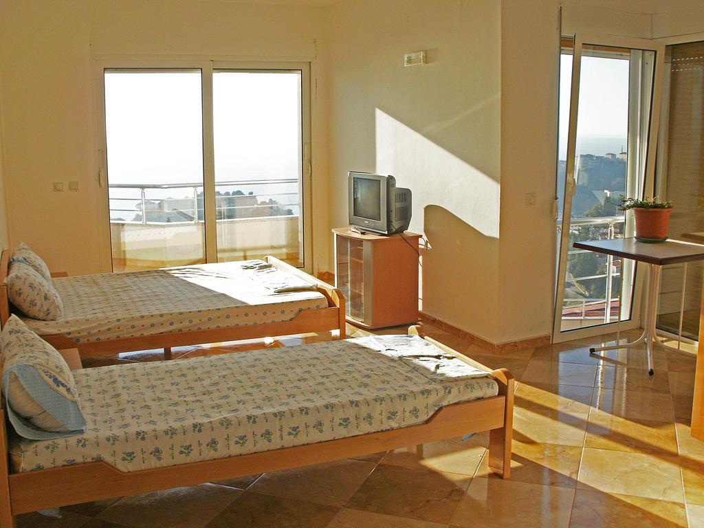 Panorama Alaj Apart Otel 3*
